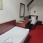 호텔 Madi Kuria Es Rendezvenykoezpont Mád