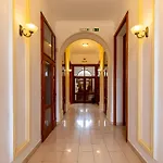 Madi Kuria Es Rendezvenykoezpont Hotel Mád