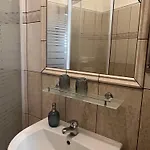 Madi Kuria Es Rendezvenykoezpont Hotel Mád
