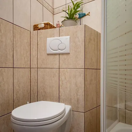 Otel Madi Kuria Es Rendezvenykoezpont